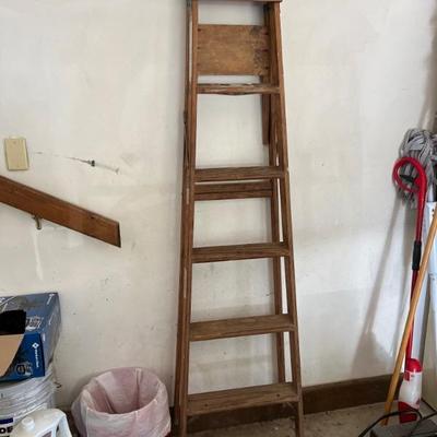 6â€™ wooden ladder $20