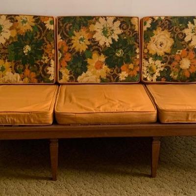 Baumritter 3 cushion sofa w/reversible cushions