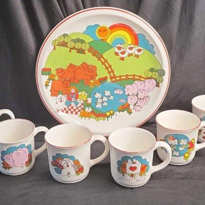 Vintage Kate Kelly Pfatzgraff Round Platter And 6 Mugs