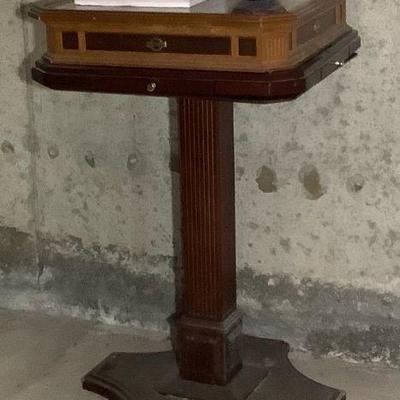 Scrabble The Collector's Edition Table