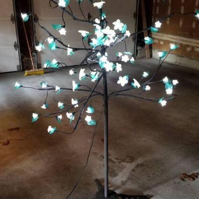 White LED Light Decorative Tree