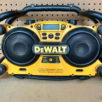 DeWalt worksite radio
