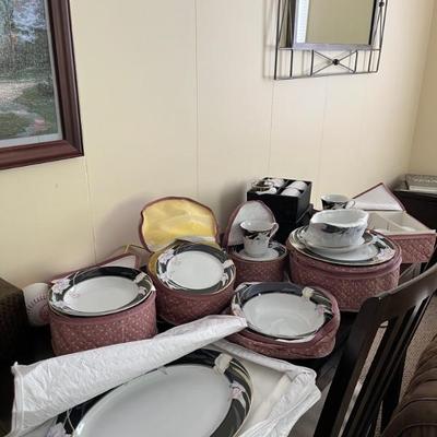 Mikasa China set complete 