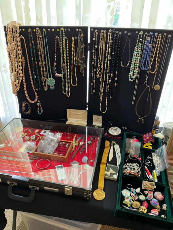 Busy Bee Estate Sale