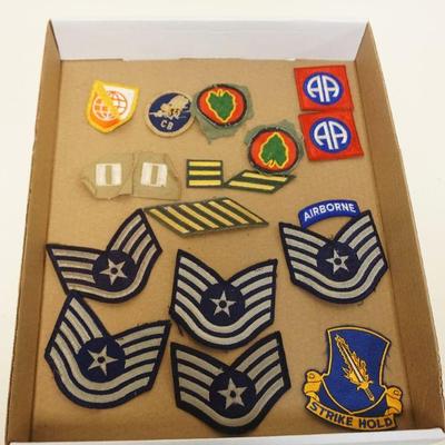 1188	LOT OF US MILITARY PATCHES
