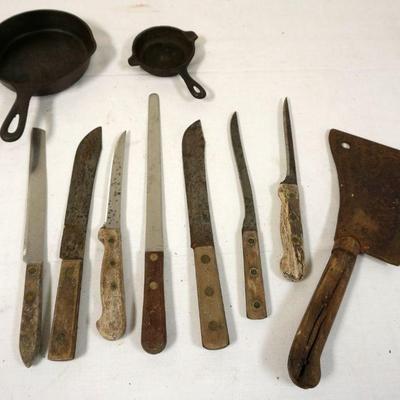 1252	LOT BUTCHER KNIVES, MEAT CLEAVER & CAST IRON PANS
