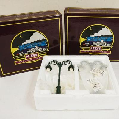 1206	MTH TRAIN METAL LAMP POST SETS NO 52, 2 BOXES
