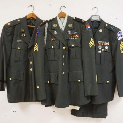 1181	LOT OF US MILITARY COATS/CLOTHING INCLUDES SIZE 41S, DAVIS CLOTHING COMPANY W/HAT, PANTS & BELT SIZE UNKNOWN & COAT SIZE 39R W/SHIRT...