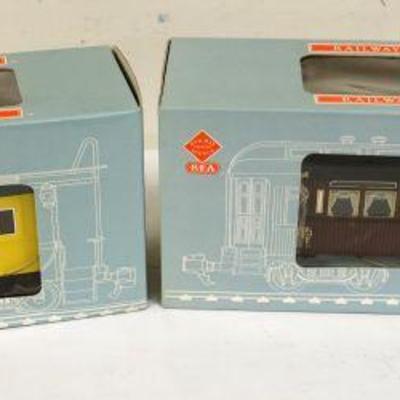 1220	RAILWAY EXPRESS AGENCY TRAIN CARS CABOOSE & PASSENGER CAR
