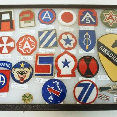 1190	LOT OF US MILITARY PATCHES & INSIGNIAS
