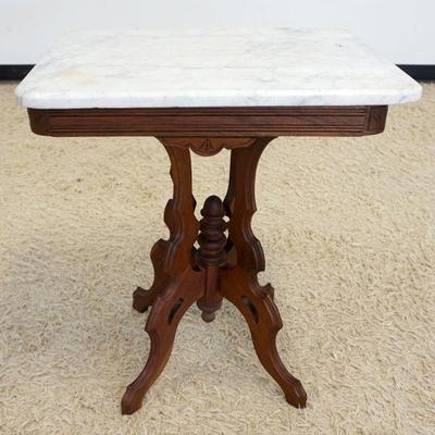 1095	VICTORIAN WALNUT MARBLE TOP TABLE, APPROXIMATELY 24 IN X 18  IN X 28 IN HIGH
