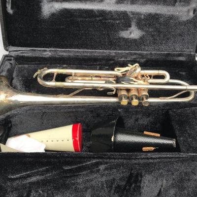 King Silver Flair Trumpet original case