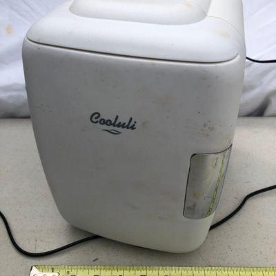 CoolUli Plug in cooler or warmer