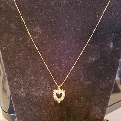 Sparkling Heart Shaped Pendent, 925, 4.82g gross 