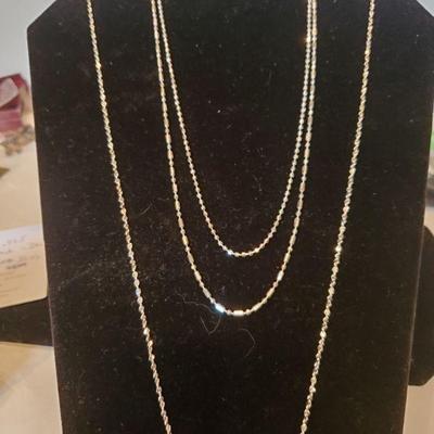 Sterling Silver Necklaces (19.84 g)