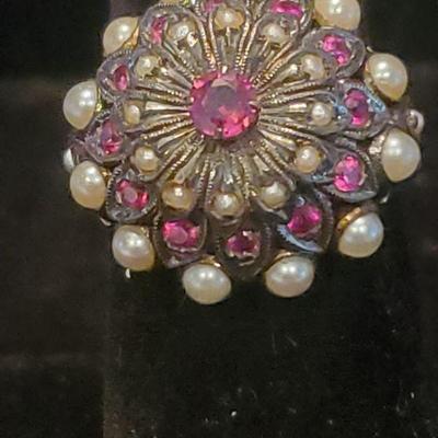 Pearl and Spinel Ring, 8.35g with stones