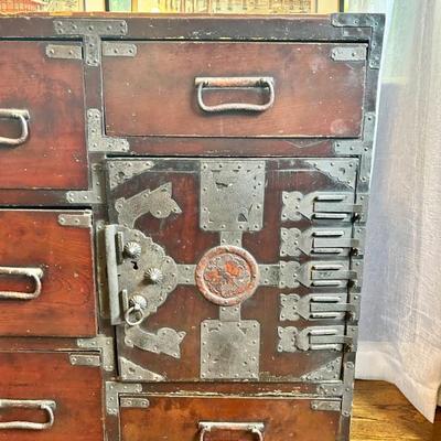 Antique Meiji-era Japanese chest/dresser