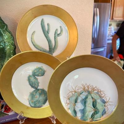 Set of six Daum Hilton McConnico cactus plates with 24k gold