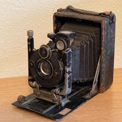 Antique Contessa Nettel Camera (Carl Zeiss Lens )
