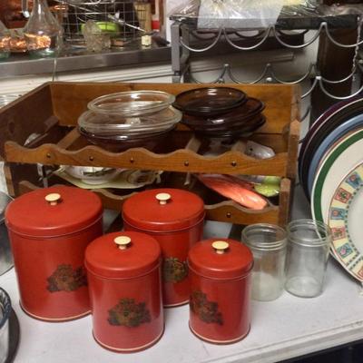 Metal canister set