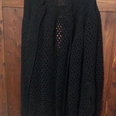 Black vintage crochet swearer