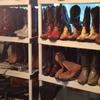 Vintage Menâ€™s cowboy boots, leather, reptile skin, ostrich 