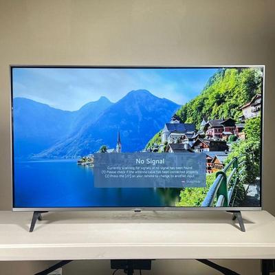LG TV 42” | LG flat screen TV - Model 43 UQ9000PUD