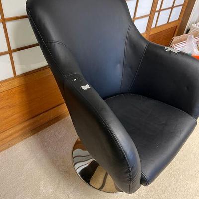 MMS005- Vintage Tulip Pedestal Black Faux Leather Swivel Chair