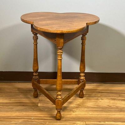 ETHAN ALLEN SIDE TABLE | Wooden end table with a trefoil-shaped top. h. 25 x dia. 20-1/2 in