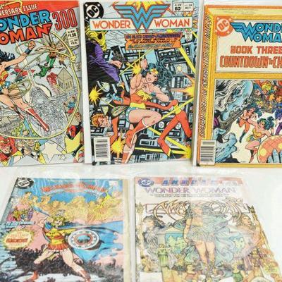 1980 's DC Wonder Woman Comics