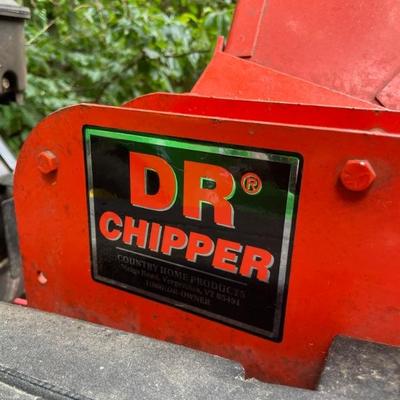 DR Self-Feeding Wood Chipper
