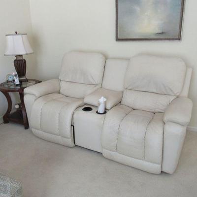 leather recliner couch 