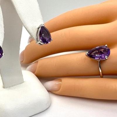 #160 â€¢ Sterling Silver Amethyst Ring (Size 7.25) AND Matching Pierced Earrings
