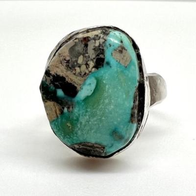 #41 â€¢ Vintage Turquoise and Sterling Silver Ring - Size 5.25
