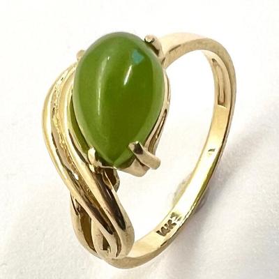#158 â€¢ 14K Yellow Gold Ring w/ Jade Stone - Size 6-1/4
