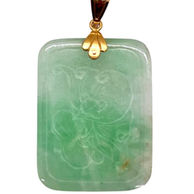#100 â€¢ Vintage Delicate Jade & 18K Gold Pendant
