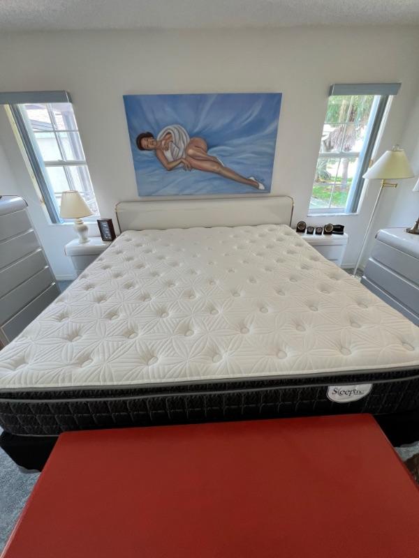 75 OFF EVERYTHING! Only til 1pLast Day Sale in STONECRESTSEE DETAILS