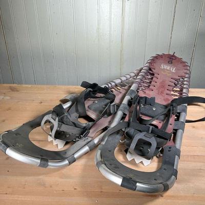 TUBBS SIERRA SNOW SHOES | Tubbs Sierra Snow Shoes in nice condition. - l. 32 x w. 9 in

