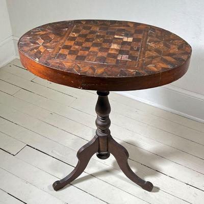 CHESSBOARD INLAID TABLE | Chessboard Pedestal Table with inlaid wood top. - l. 27 x w. 18.5 x h. 29 in