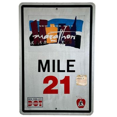 NYC MARATHON MILE MARKER | 1995 New York City Marathon Mile Marker 21; official sign. - l. 36 x w. 24 in