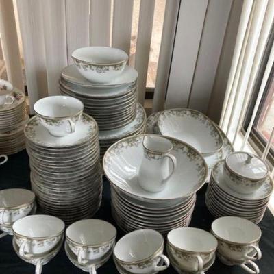 Noritake Fine China Set Fellicia