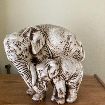 Mama & Baby Elephant Figurine