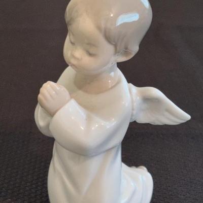 Lladro Chinese Angel #4536 Porcelain Figurine