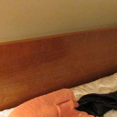 Rway MCM full size bed