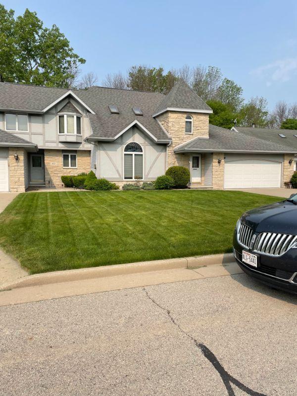 Grand Chute Estate Sale by Ron Friday May 26, 9 to 5, Saturday May 27 9