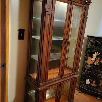 This Item is being held at a different location in Chicago near 52nd & Pulaski. Please ask for an appointment for viewing if...