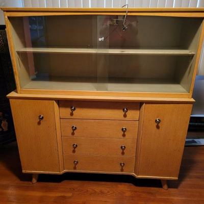 This Item is being held at a different location in Chicago near 52nd & Pulaski. Please ask for an appointment for viewing if...