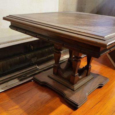 This Item is being held at a different location in Chicago near 52nd & Pulaski. Please ask for an appointment for viewing if...