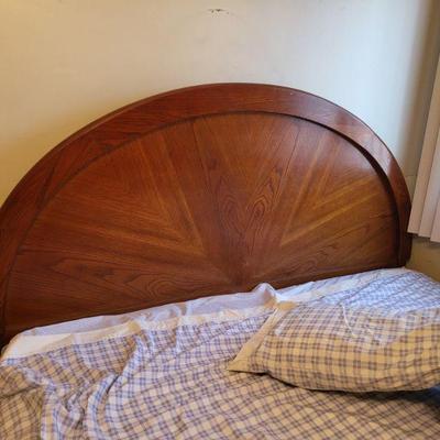 This Item is being held at a different location in Chicago near 52nd & Pulaski. Please ask for an appointment for viewing if...