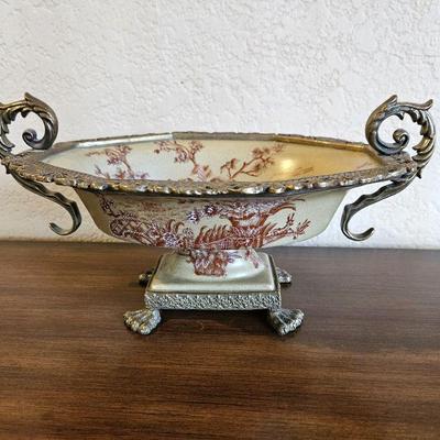 Unique and Beautiful Heavy Porcelain Decorative Centerpiece Bowl w/ Toile Pattern Framed in Brass w/ Lions Feet